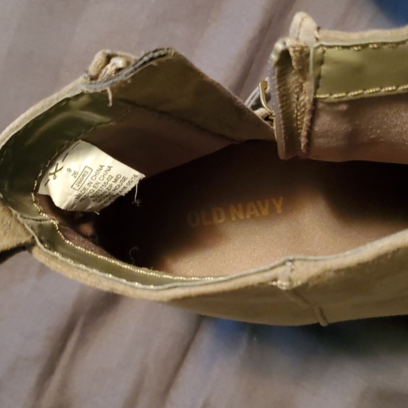 Old Navy tan suede boots, size 9 - Picture 11 of 11
